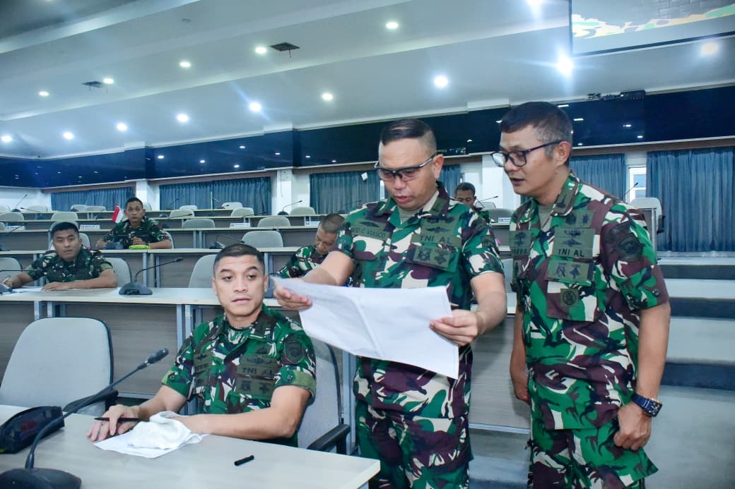 MARINIR; WAASPERS PANGKORMAR BAKAR SEMANGAT PESERTA UJI KOMPETENSI PASIS DIKREG SESKOAL LXV DAN SESKOAD LXVII TAHUN 2026