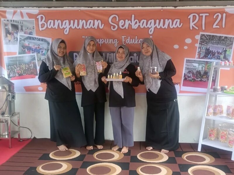 Pertamina Patra Niaga Regional Sumbagsel Perkuat Peran Perempuan Lewat UMKM Cahaya Abadi Sejahtera – Detiktoday.com