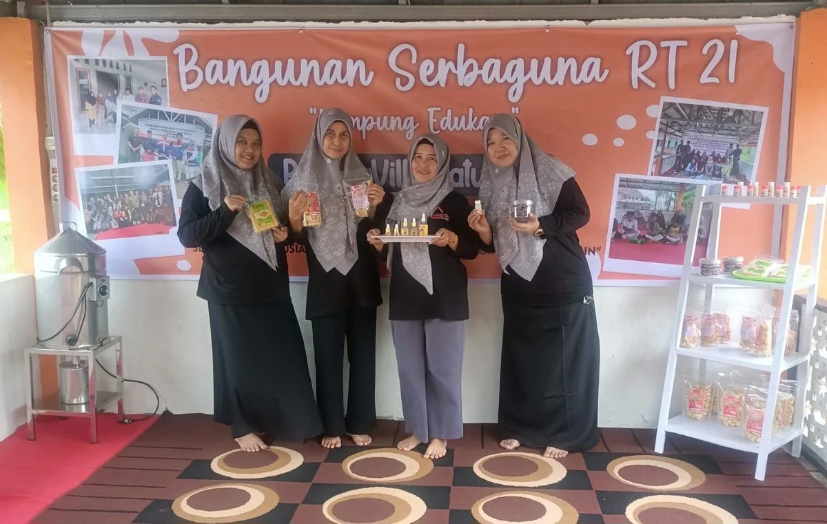 Pertamina Patra Niaga Regional Sumbagsel Perkuat Peran Perempuan Lewat UMKM Cahaya Abadi Sejahtera – Detiktoday.com