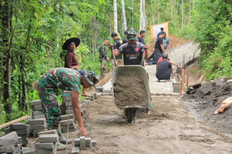 Sargas Bersama Warga, Kebut TMMD Infrastruktur dan RTLH