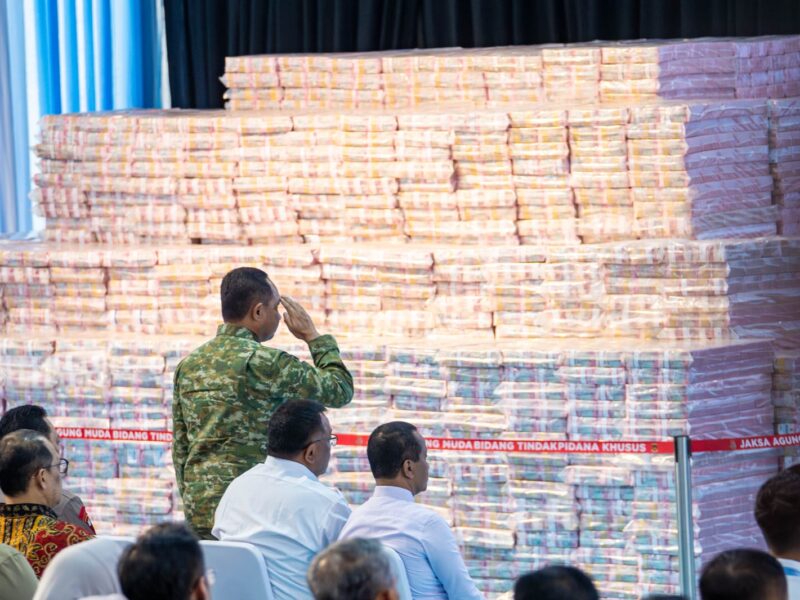 Panglima TNI Dampingi Presiden RI Pada Kegiatan Penyerahan Hasil Kerja Satgas PKH