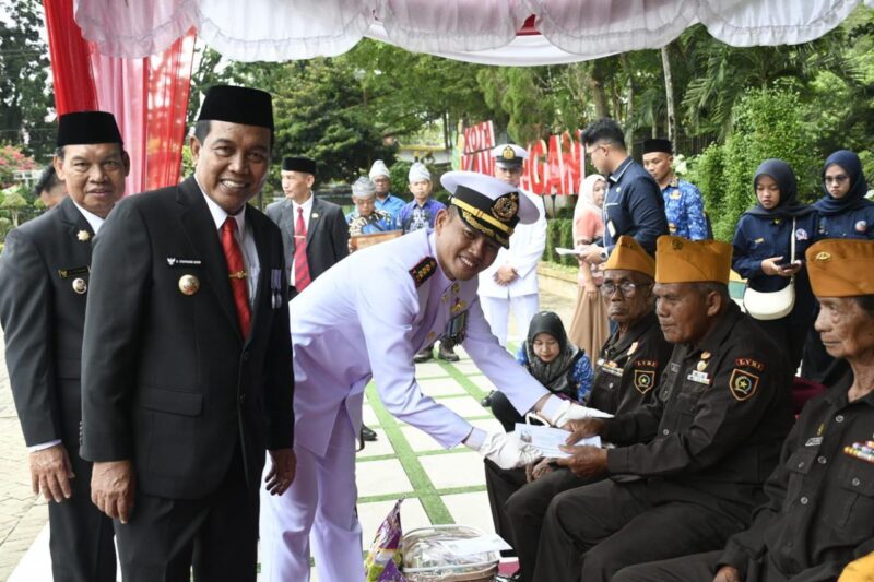 Danlanal Banjarmasin Pimpin Upacara HUT Ke-77 Proklamasi Pemerintahan Gubernur Tentara ALRI Divisi IV Pertahanan Kalimantan Tahun 2026