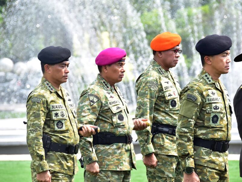 PANGKORMAR HADIRI UPACARA PEMBERANGKATAN 744 PERSONEL SATGAS UNIFIL TA 2026
