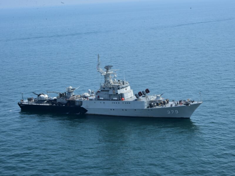 PERKOKOH DIPLOMASI MARITIM, TNI AL DAN PAKISTAN NAVY SUKSES LATIHAN BERSAMA DI LAUT JAWA
