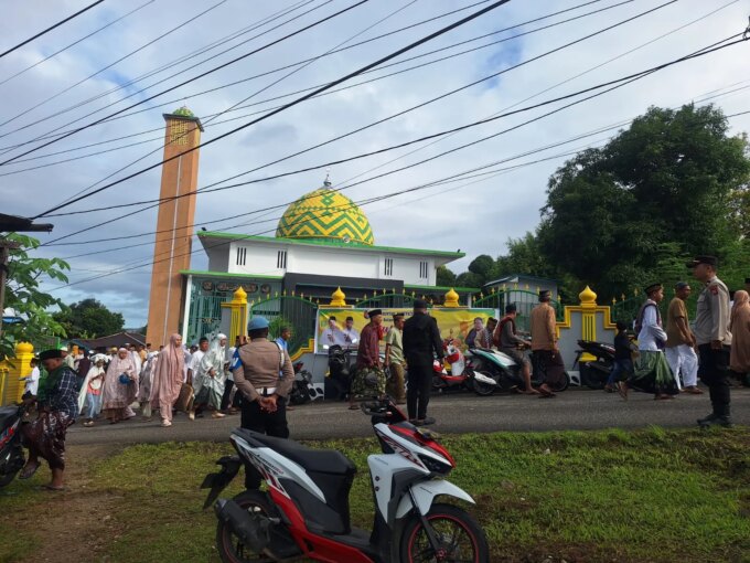 Kapolres Fakfak Perintahakan 43 Personel Amankan Sholat Idul Adha 1447 H, Ibadah Berlangsung Aman dan Khusyuk – Detiktoday.com