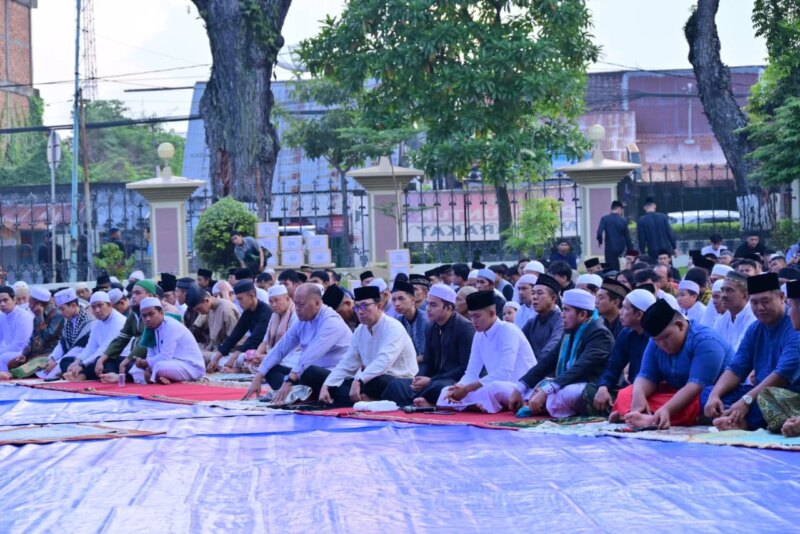 Polda Jambi Gelar Salat Iduladha dan Sembelih 22 Hewan Kurban, Perkuat Kepedulian Sosial – Detiktoday.com