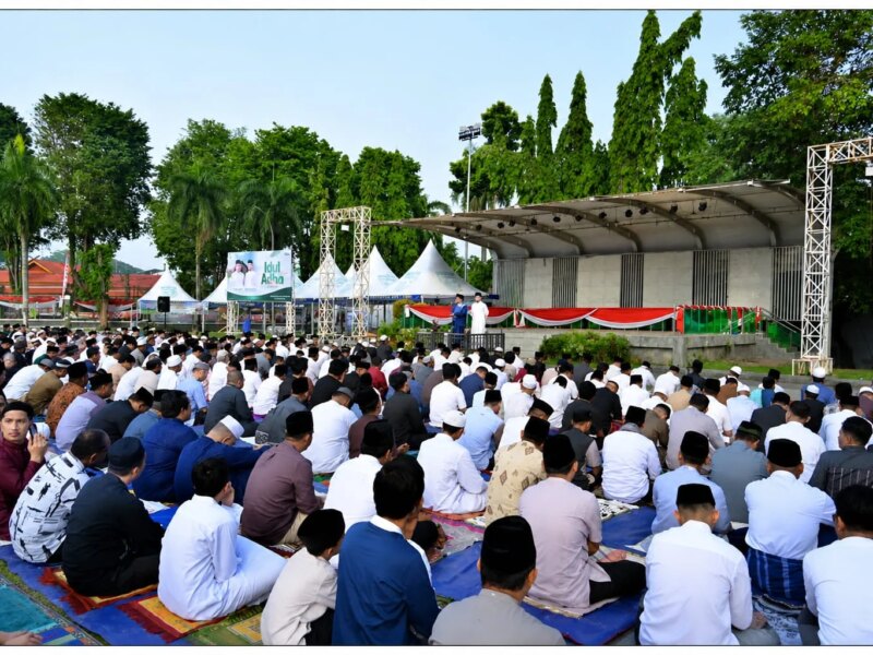 Ribuan Warga Salat Iduladha Bersama Wali Kota Jambi, Pemkot Salurkan 187 Hewan Kurban – Detiktoday.com