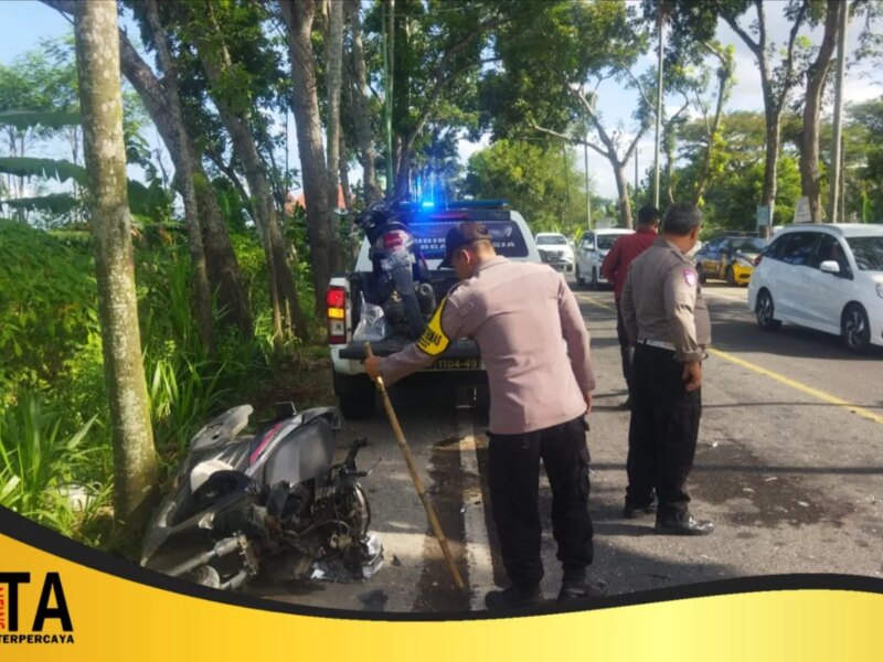Kecelakaan Maut di Gondang Tulungagung, Bus Serempet Pemotor hingga Terjatuh ke Depan Avanza – Detiktoday.com