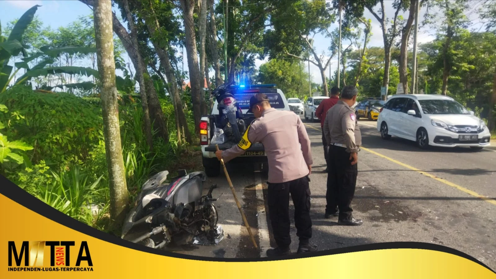 Kecelakaan Maut di Gondang Tulungagung, Bus Serempet Pemotor hingga Terjatuh ke Depan Avanza – Detiktoday.com