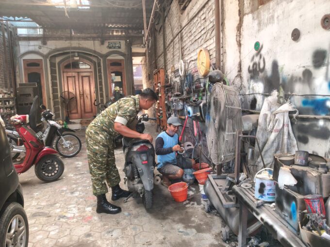 Komsos, Dorong Kesuksesan Tugas Babinsa Kodim Ponorogo di Desa Binaan 