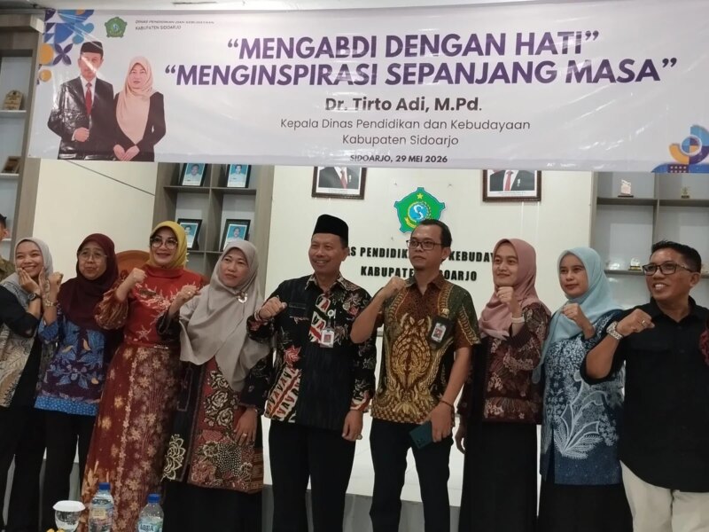 Pelepasan Purnabakti Kadisdik Sidoarjo Dr. Tirto Adi M.Pd., Tetap Mengabdi di Dunia Pendidikan – Detiktoday.com