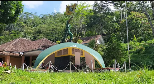 Monumen Panji Siliwangi di Ciamis Rusak dan Terlantar,Butuh Perhatian Serius