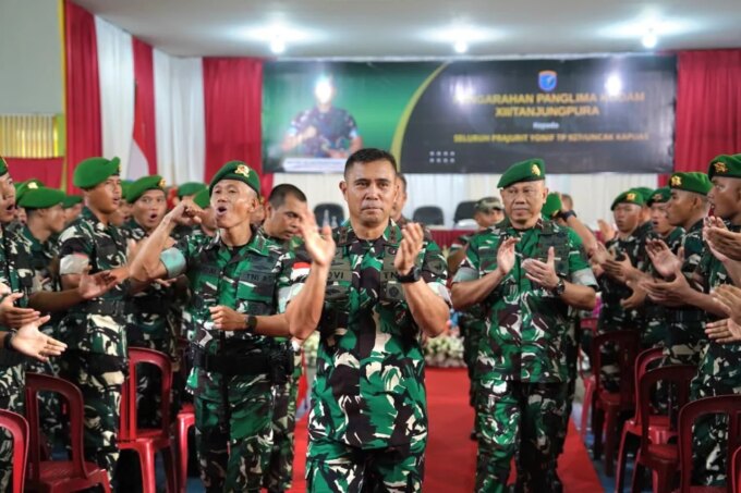 Rajut Benteng Kedaulatan di Tapal Batas, Pangdam XII/Tpr Tinjau Langsung Markas Yonif TP 927 Uncak Kapuas – Detiktoday.com