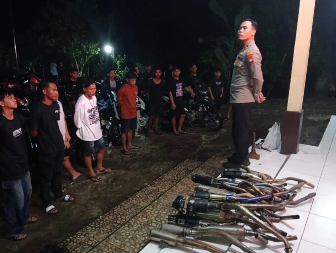 Raungan Knalpot Brong Dibungkam, 32 Motor Diamankan Polsek Boyan Tanjung dalam Razia Malam – Detiktoday.com