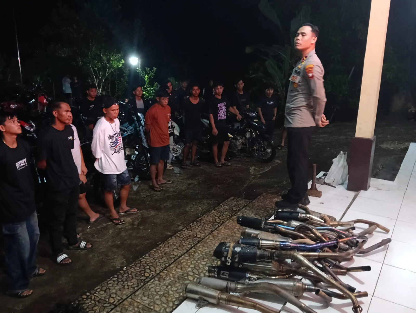 Raungan Knalpot Brong Dibungkam, 32 Motor Diamankan Polsek Boyan Tanjung dalam Razia Malam – Detiktoday.com
