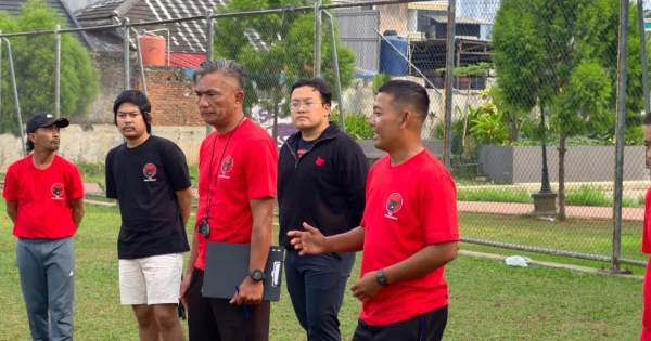 Abraham Garuda Laksono Dorong Regenerasi Sepak Bola Banten