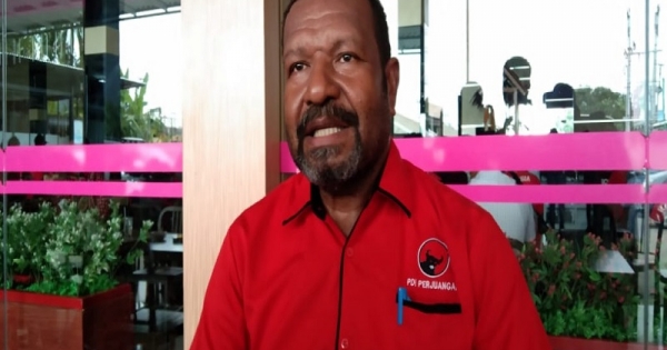 Edoardus Kaize Serap Aspirasi Buruh Lepas dan TKBM di Pelabuhan Laut Merauke