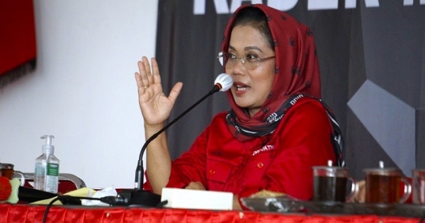 Untari Tekankan Pentingnya Karakter di Tengah Ancaman Dehumanisasi
