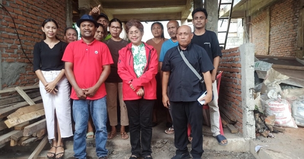 Mercy Barends Bantu Dana Pembangunan Rumah Asrama IPPW di Nusaniwe, Kota Ambon