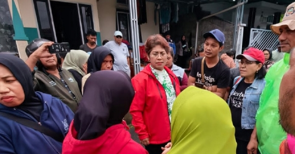 Mercy Barends Desak Warga Korban Longsor Kompleks BTN Gadihu Ambon Tempuh Jalur Hukum Terhadap Pengembang