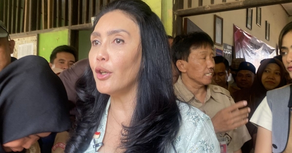 Rieke Diah Pitaloka Kritik Lambannya Proses Perizinan Investasi di Tanah Air