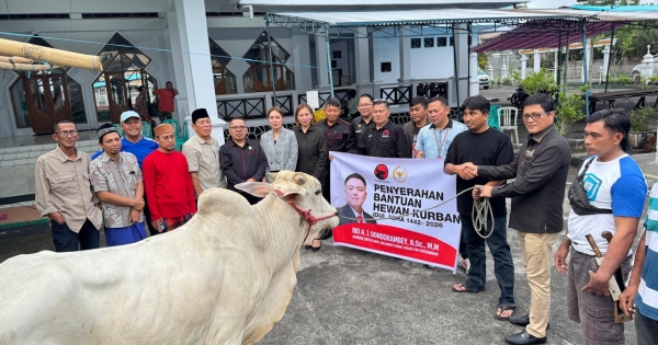 Salurkan Puluhan Paket Kurban, Rio Dondokambey Ajak Warga Sulut Rawat Harmoni dan Toleransi