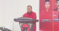 Yohanes Lantik Serentak 17 Pengurus Anak Cabang PDI Perjuangan se-Kabupaten Kapuas