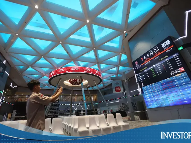 BERITA POPULER: BBCA Masuk List hingga Harga Emas Perhiasan Solid