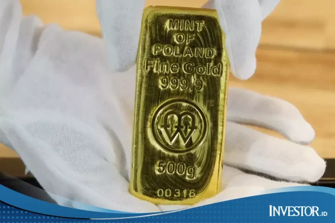 Emas Tertekan Akibat Kekhawatiran Kenaikan Suku Bunga AS