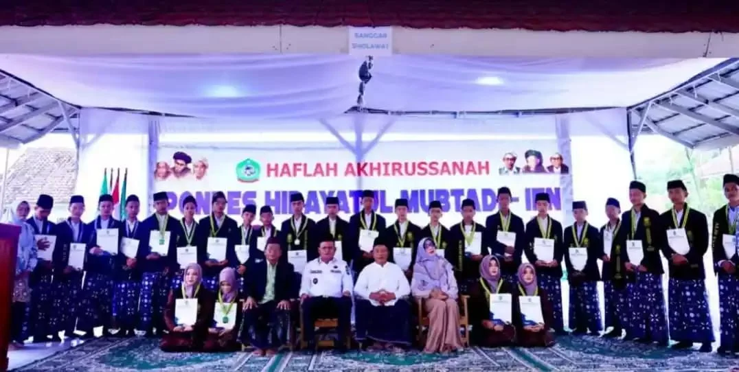 Wali Kota Prabumulih Hadiri Pelaksanaan Haflah Akhirussanah Ponpes Hidayatul Mubtadi-ien – Detiktoday.com