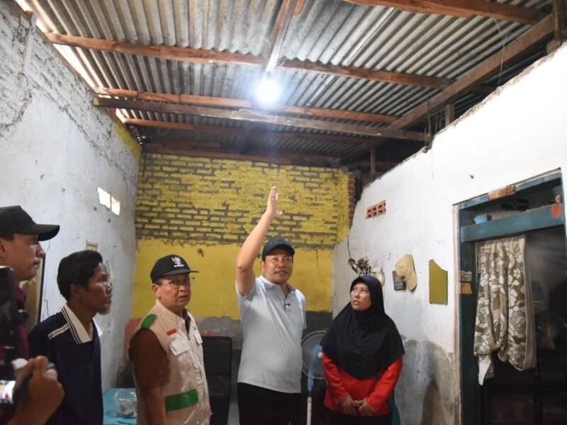 Bupati Subandi Temukan Empat RTLH Nyaris Roboh di Pabean, Renovasi Darurat Dimulai Juni Ini – Detiktoday.com