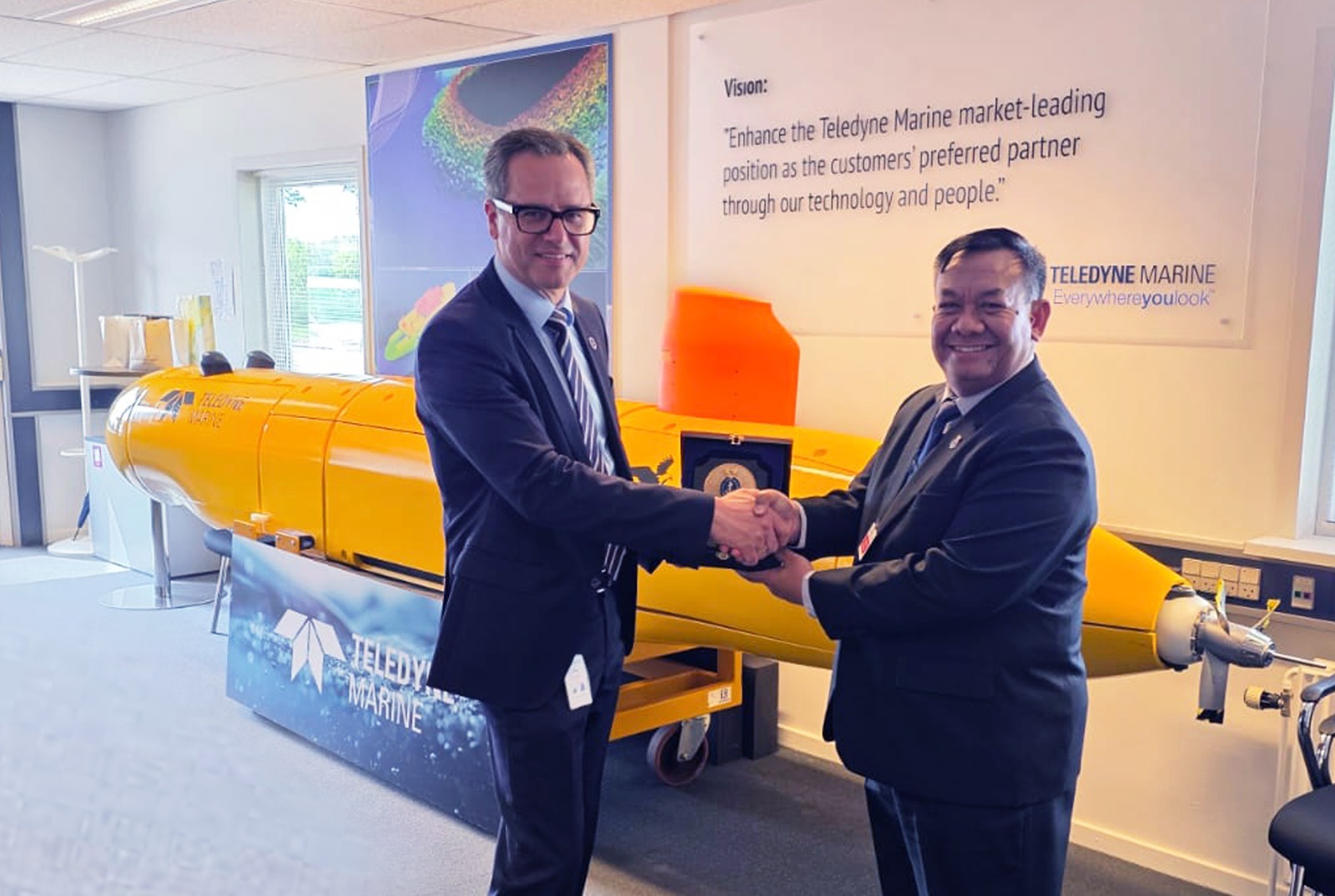Perkuat Modernisasi Teknologi Hidrografi Nasional, Pushidrosal Melaksanakan Factory Visit ke Teledyne Marine Denmark dan Teledyne Caris Amsterdam