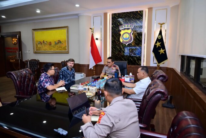 Kapolda Jambi Terima Audiensi Konsulat AS, Bahas Keamanan, Investasi dan Ancaman Kejahatan Digital – Detiktoday.com