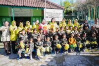 Peduli Pendidikan, Ketua Persit KCK Daerah XVIII/Kasuari Kunjungi PAUD Kartika Kodim 1803/Fakfak – Detiktoday.com