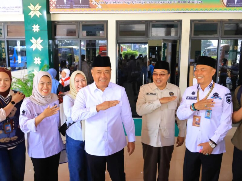 Cik Ujang Apresiasi Petugas Haji, Minta Jamaah Jaga Semangat Ibadah Sepulang dari Tanah Suci – Detiktoday.com