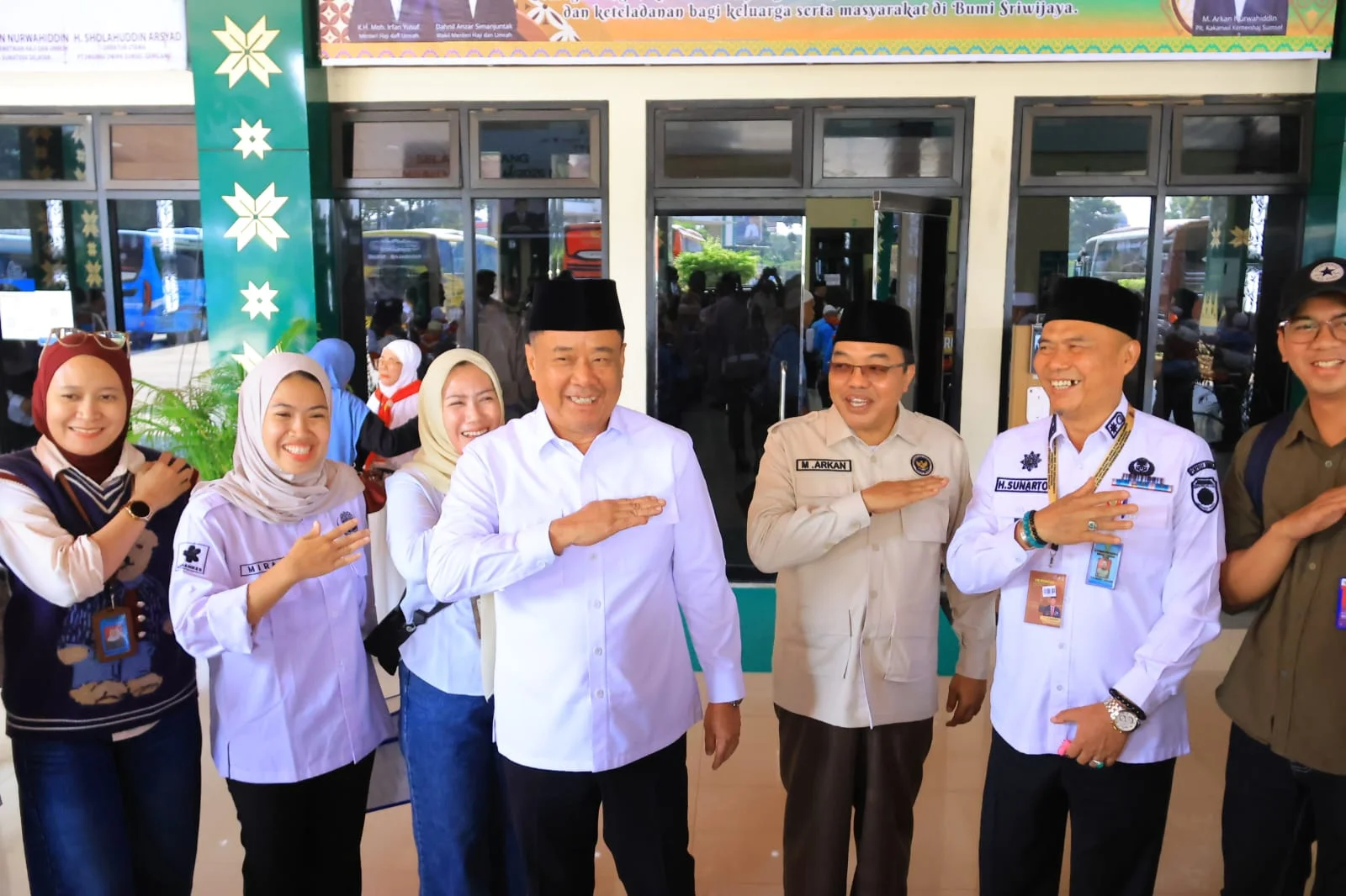 Cik Ujang Apresiasi Petugas Haji, Minta Jamaah Jaga Semangat Ibadah Sepulang dari Tanah Suci – Detiktoday.com