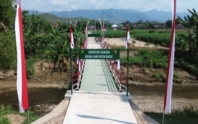 Saat Penantian Panjang Berakhir di Atas Jembatan Garuda