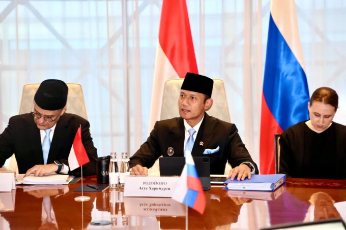 Bertemu Menteri Transportasi Rusia, Menko AHY Bahas Kerja Sama Kereta Api dan Energi Rendah Karbon – Detiktoday.com
