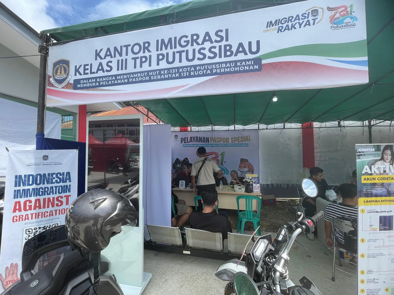 Imigrasi Putussibau Buka Layanan di SATAP, Warga Kapuas Hulu Sambut HUT ke-131 Tanpa Antre Kantor – Detiktoday.com