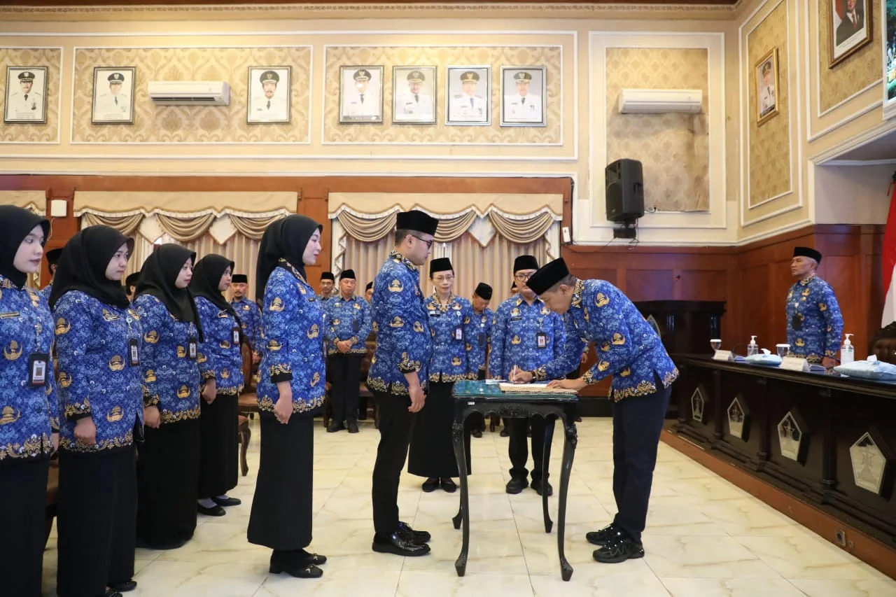Walikota Malang Lantik Pejabat Fungsional, Begini Amanat Wahyu Hidayat – Detiktoday.com