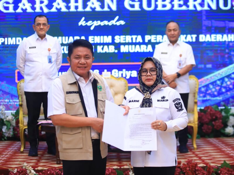 Herman Deru Minta Birokrasi Muara Enim Tetap Solid, Sumarni Resmi Jalankan Tugas sebagai Plt Bupati – Detiktoday.com