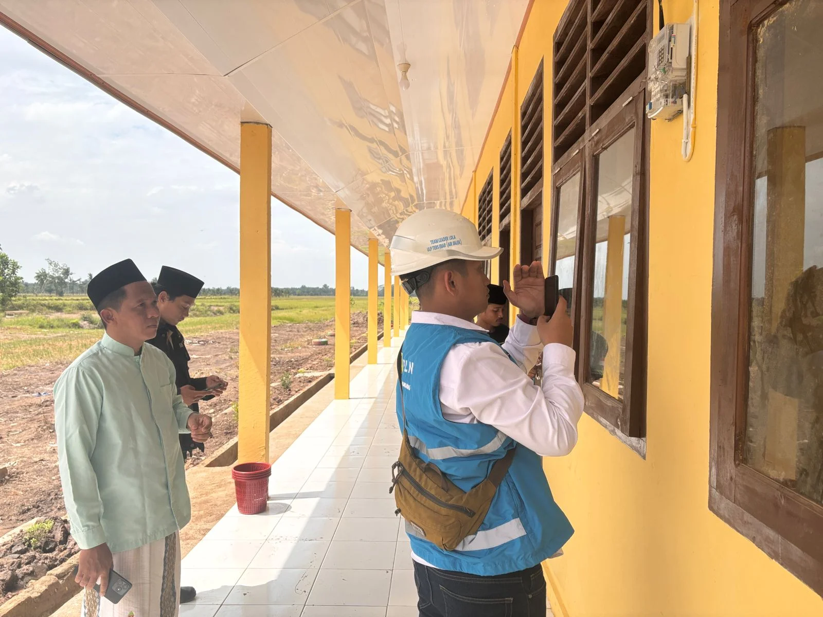PLN Peduli Bangun Harapan di Air Saleh, Sekolah Baru Siap Buka Akses Pendidikan Untuk Generasi Muda Banyuasin – Detiktoday.com