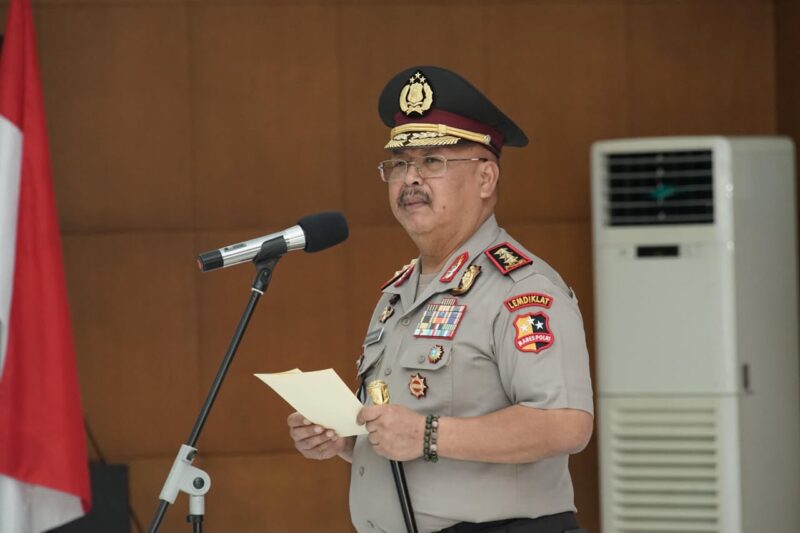 POLISI, Masa Depan dan Di Depan Massa
