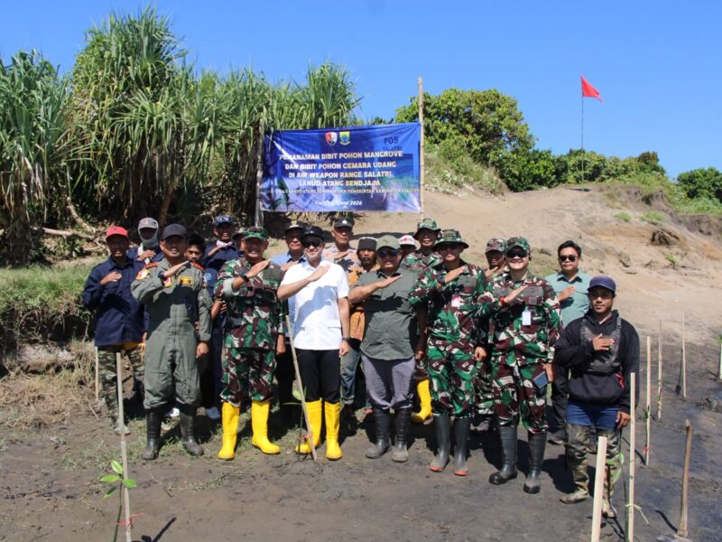 Lanud Atang Sendjaja Tanam 1.906 Bibit Pohon di AWR Salatri Dukung Kelestarian Pesisir