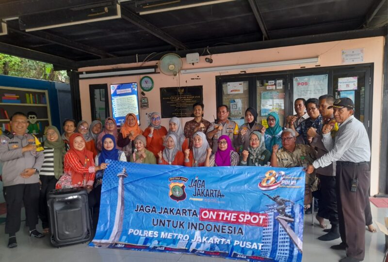 Polsek Gambir Kunjungi Posyandu RW 02 RPTRA Flamboyan Kelurahan Petojo Utara