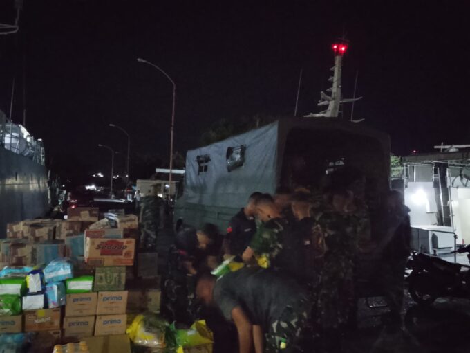 TNI AL DIKERAHKAN, BANTU KORBAN TERDAMPAK BENCANA GEMPA DI KEPULAUAN SANGIHE DAN TALAUD SULUT