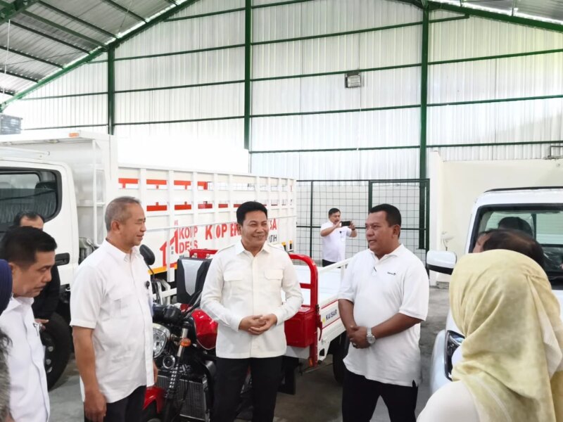 Bupati Subandi Dampingi KSP Tinjau Koperasi Merah Putih di Sidoarjo, Pastikan Manfaat Nyata bagi Warga – Detiktoday.com