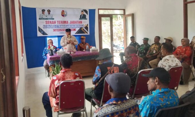 Babinsa Kramomongga Hadiri Sertijab Kepala Distrik, Perkuat Sinergi untuk Kemajuan – Detiktoday.com