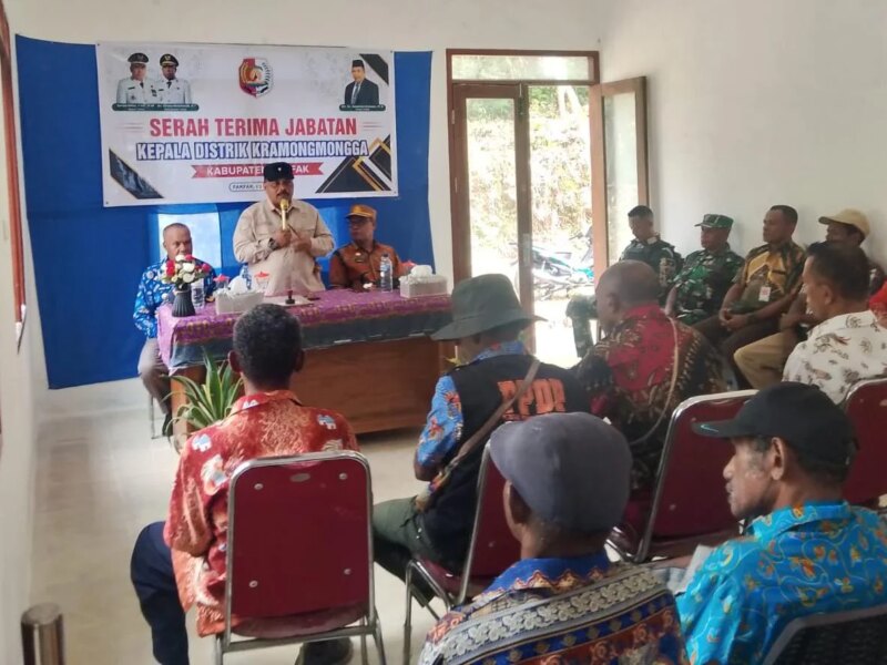Babinsa Kramomongga Hadiri Sertijab Kepala Distrik, Perkuat Sinergi untuk Kemajuan – Detiktoday.com