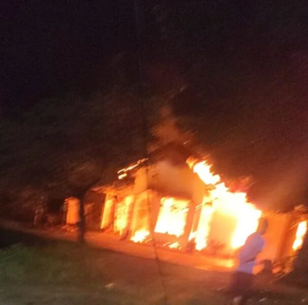 Satu Unit Rumah Permanen di Jorong Lingkung Kawat Ludes Dilalap Si Jago Merah – Detiktoday.com